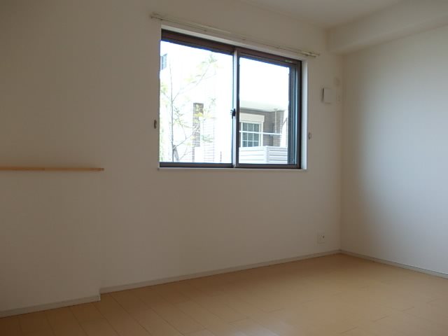 サンリットガーデン ベッドルーム