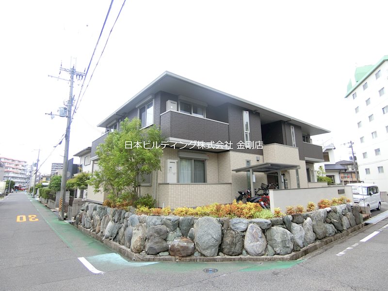 グランレイク金剛 外観