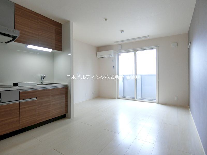 グランレイク金剛 リビング