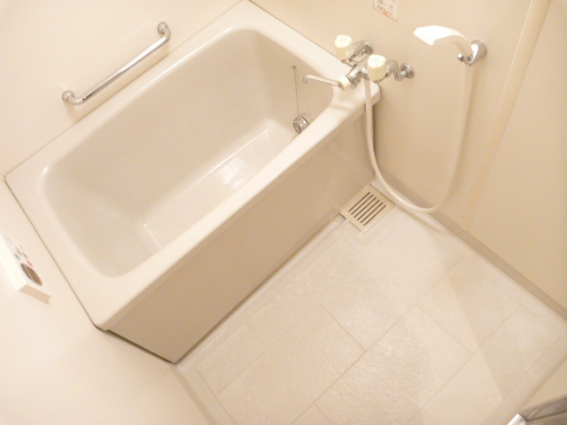 ブランミュール陶器 風呂画像