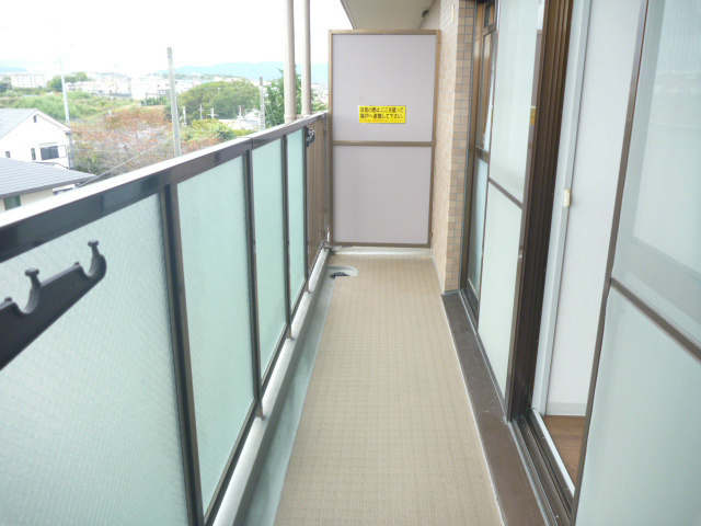 ブランミュール陶器 ベランダ