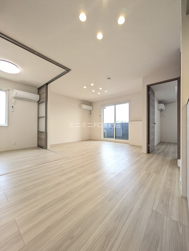 CASA　MUKAINO リビング