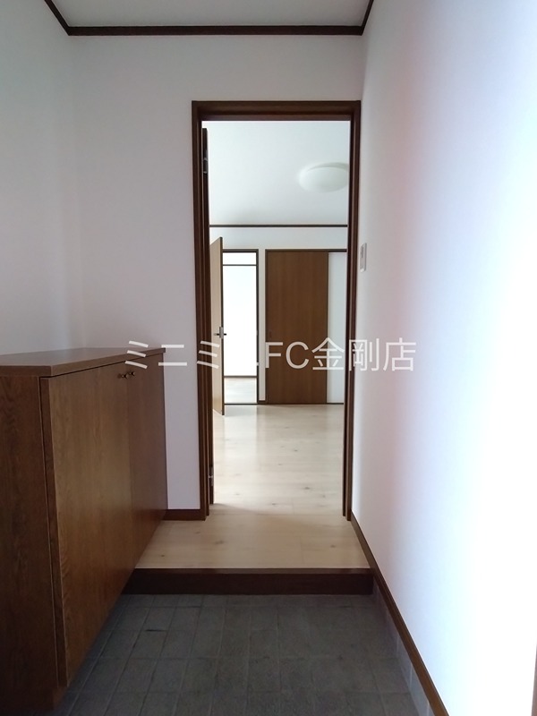 リバーサイド小車 玄関