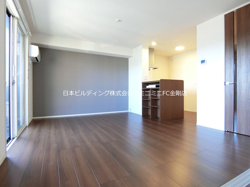 カンフリエ　ウエスト リビング