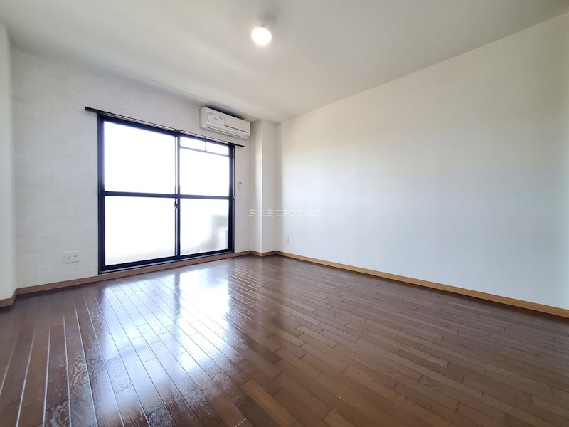 エイト富田林 リビング