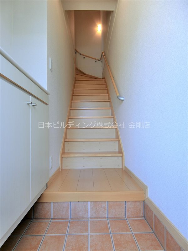 ファラオ藤沢台 玄関