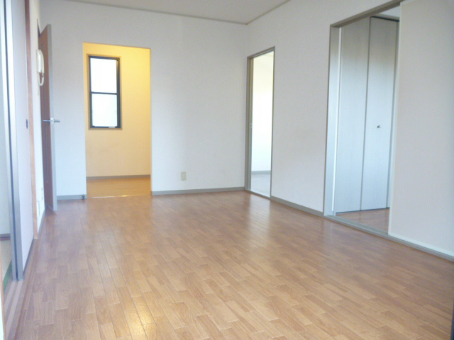 ドミールF リビング