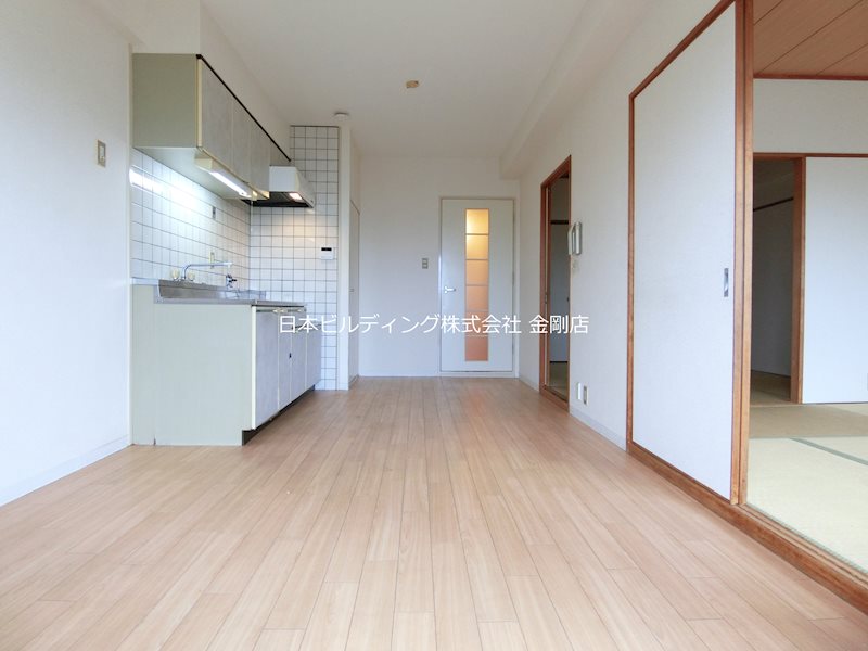 バルカン富田林 リビング