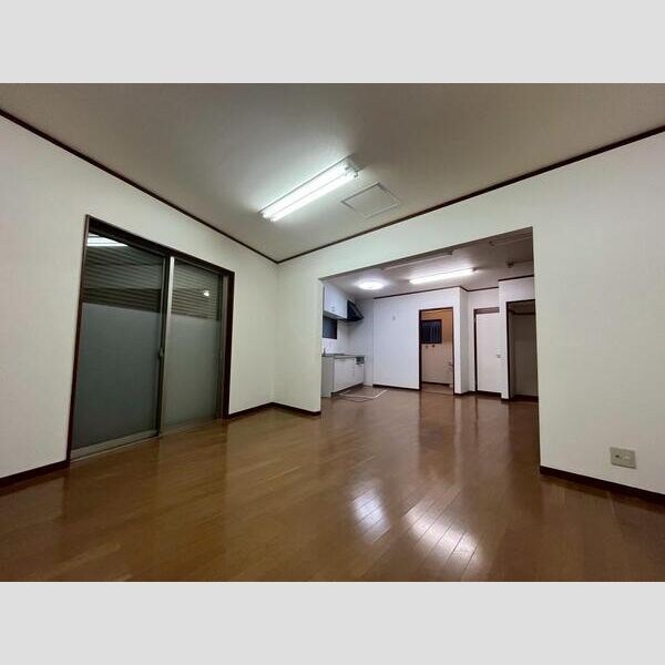 緑ヶ丘戸建 リビング