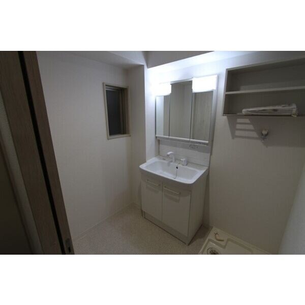 エヌエムトラントウエスト その他3