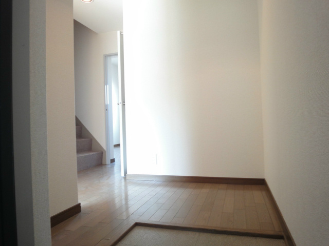 メゾン・リベルテ 玄関