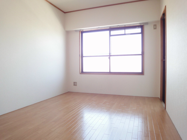 メゾン・リベルテ ベッドルーム