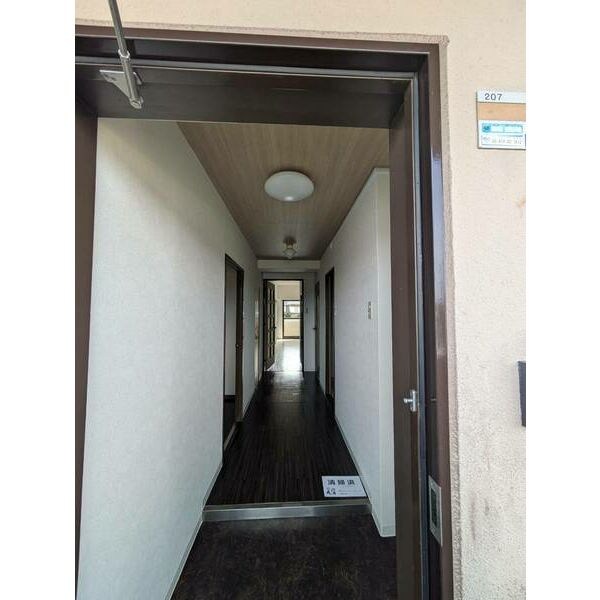 さんさん北野田 玄関