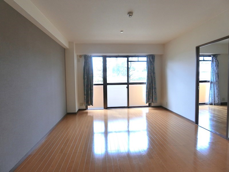 東尾マンション リビング