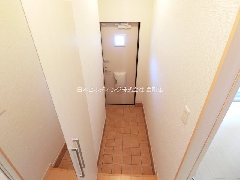 サンリット　カーサ 玄関