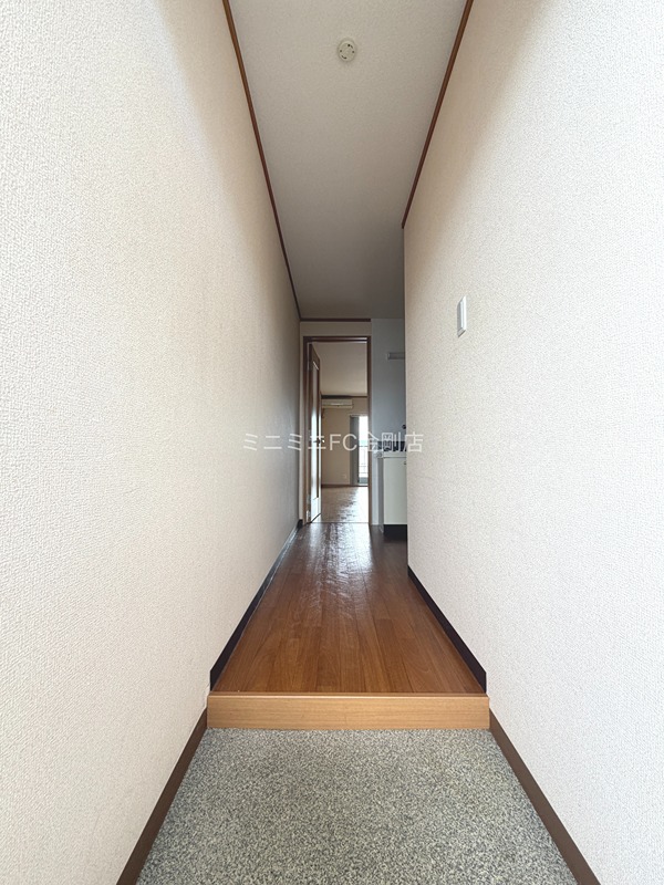 山本ハイツ 玄関