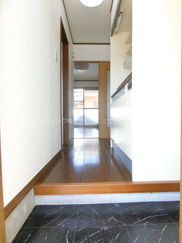 サマックスセリーニ 玄関