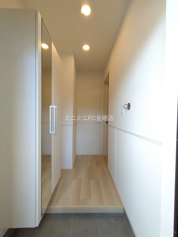 フェルド菩提 玄関