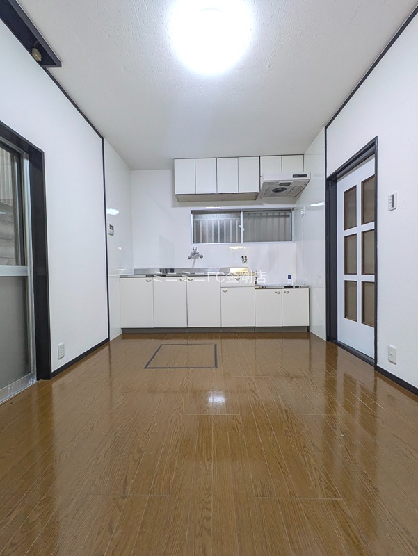 茱萸木7丁目貸家  リビング