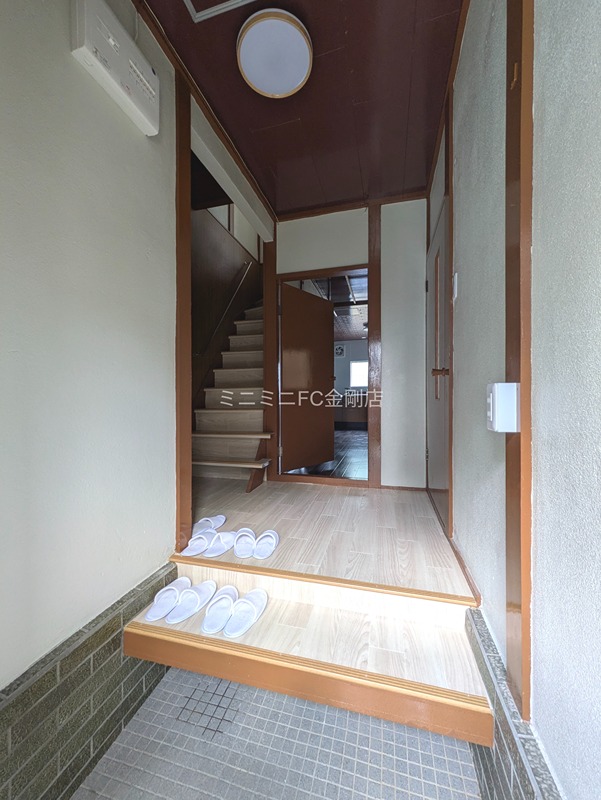 甲田2丁目貸家 玄関