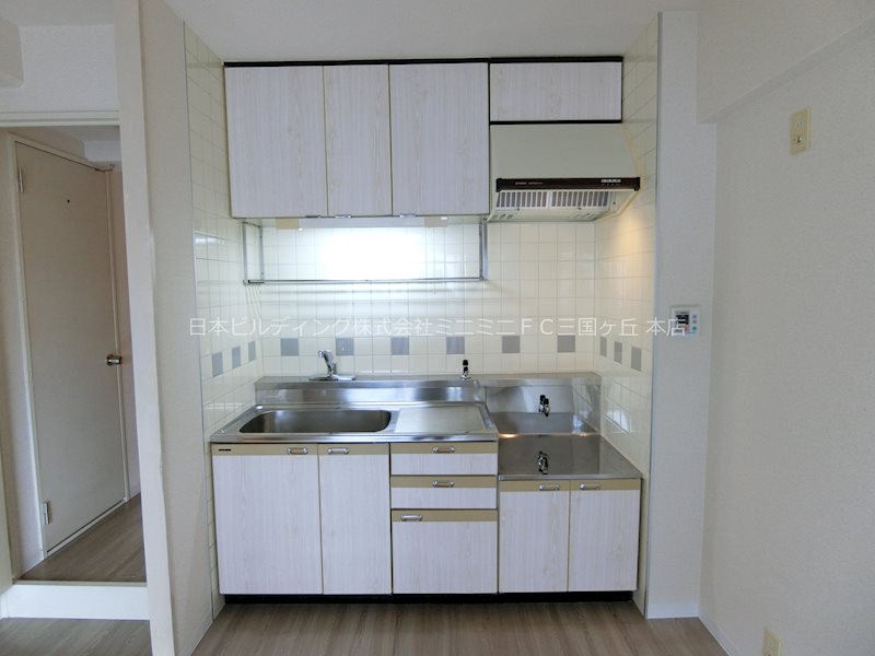 エルベ深井 キッチン