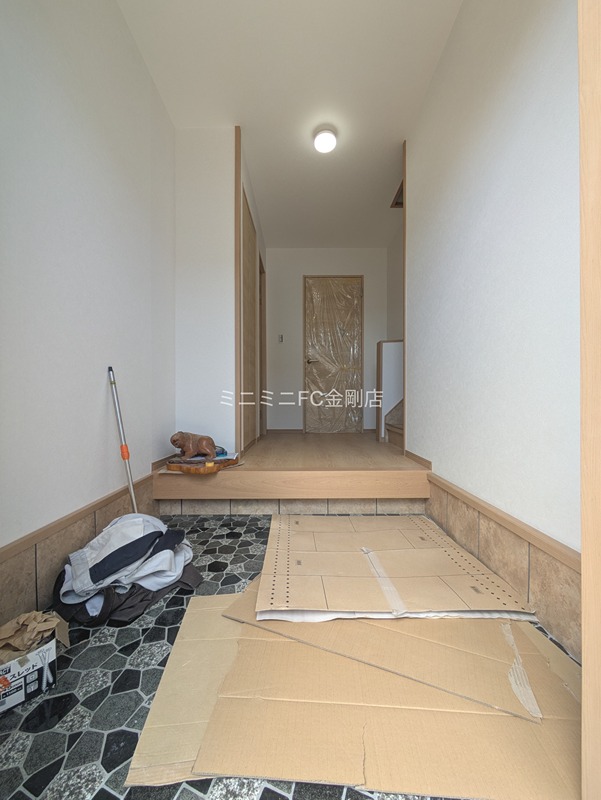 金剛1丁目戸建て 玄関