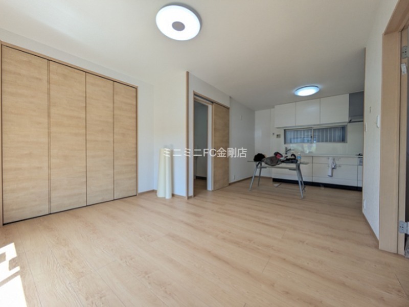 金剛1丁目戸建て リビング