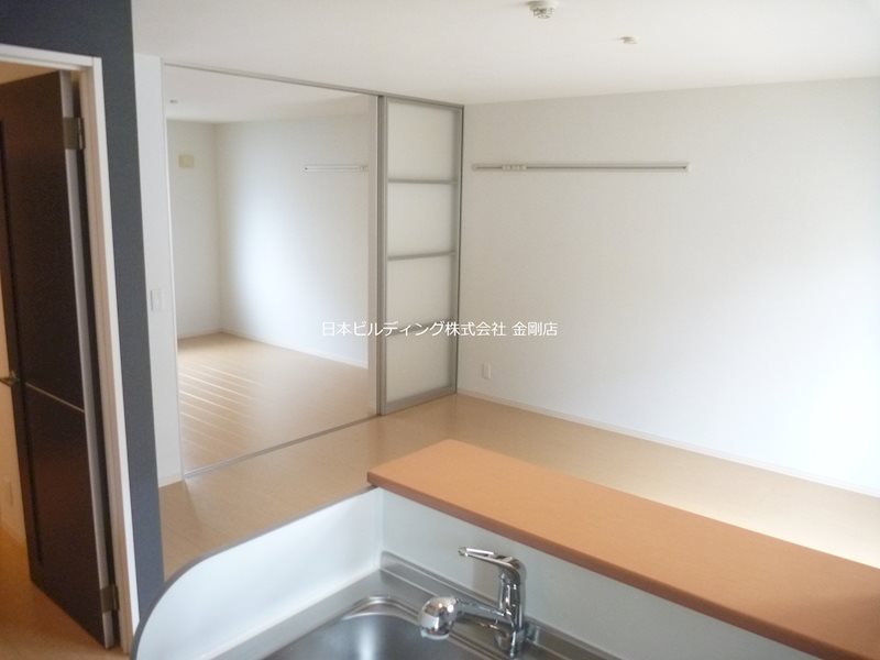 カーサ　サンシビリテ　B棟 リビング