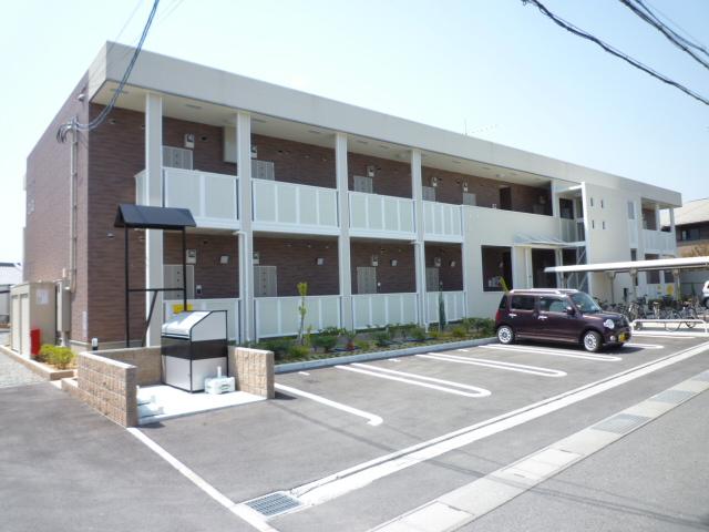 ビッグウエスト 外観