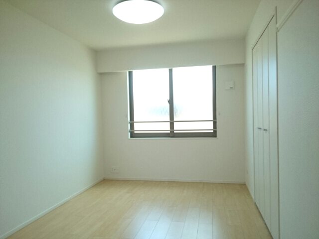 プチフローラ　北野田Ⅲ ベッドルーム