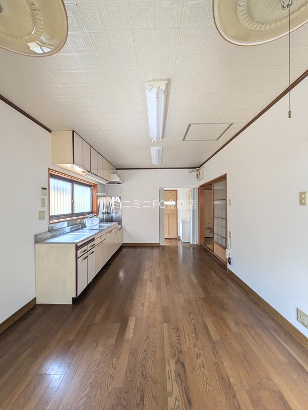 小塩町貸家 リビング