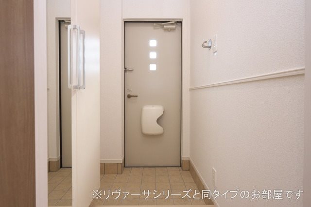 Daisy　MaisonⅡ 玄関