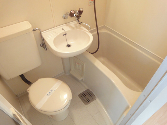 ロイヤルハイツ川西 風呂画像