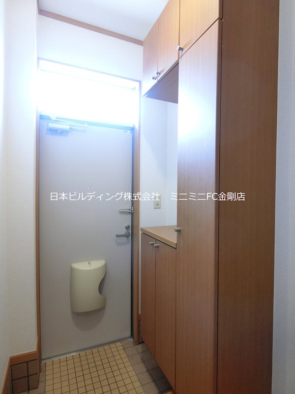 ファイン・キャピタルＢ 玄関