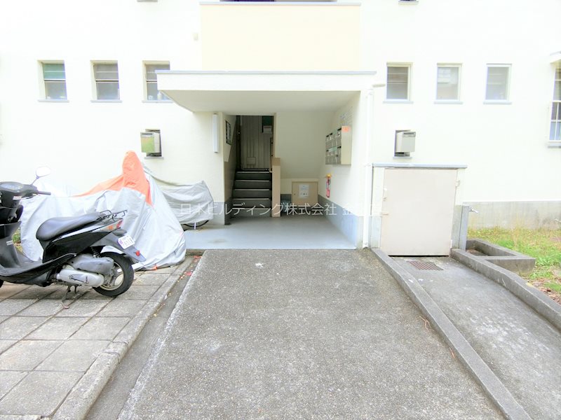 公団狭山住宅  28号棟 その他外観1