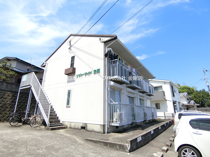 リヴァーサイド金剛 外観