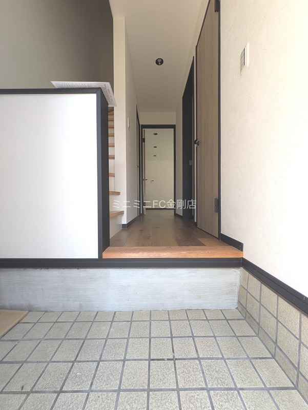 深井中町戸建 玄関
