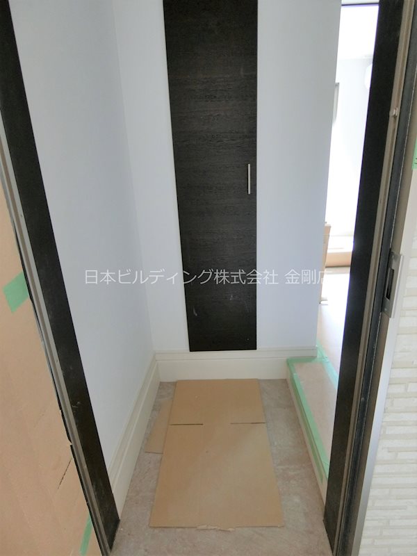 REGALEST　北野田 玄関
