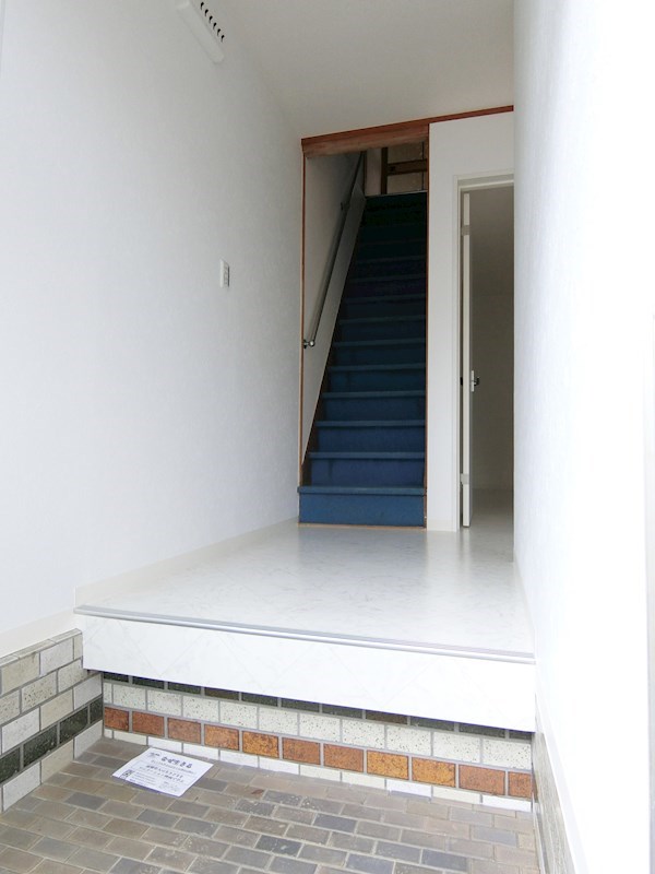 Re-Home高松 玄関