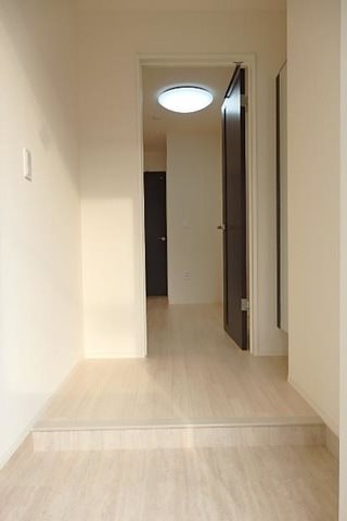 YFセントラルヒルズ 玄関
