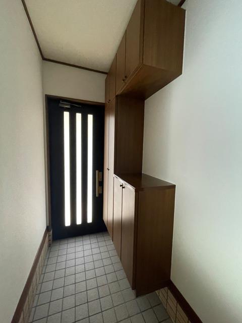 汐の宮町戸建 玄関
