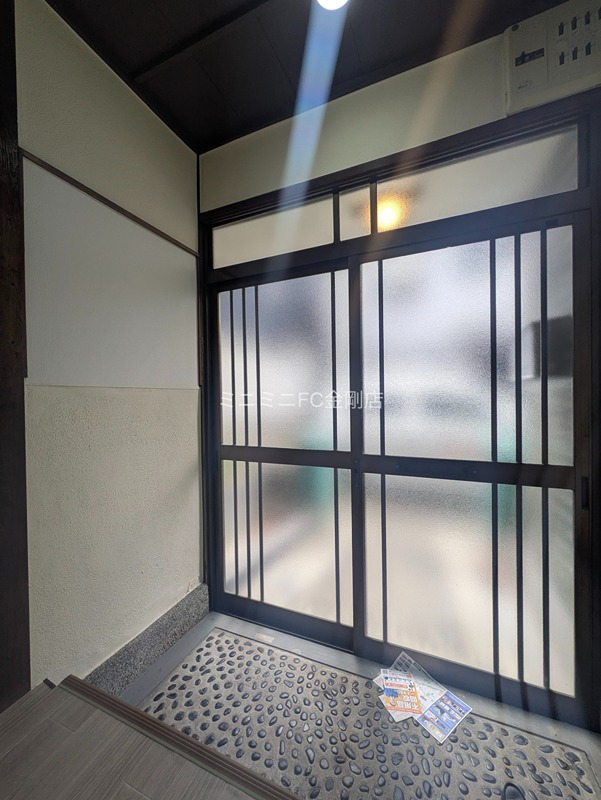 美原区大饗貸家 玄関