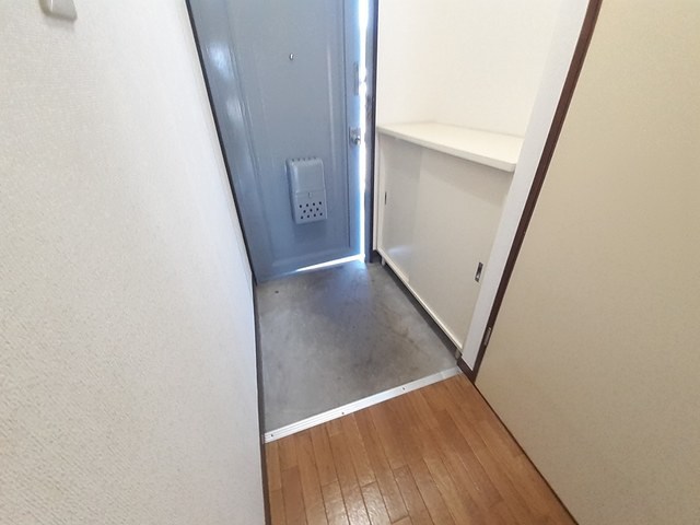 メゾンホワイト 玄関