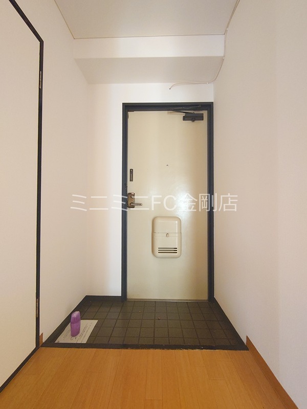 ロイヤルハイツ深井清水 玄関