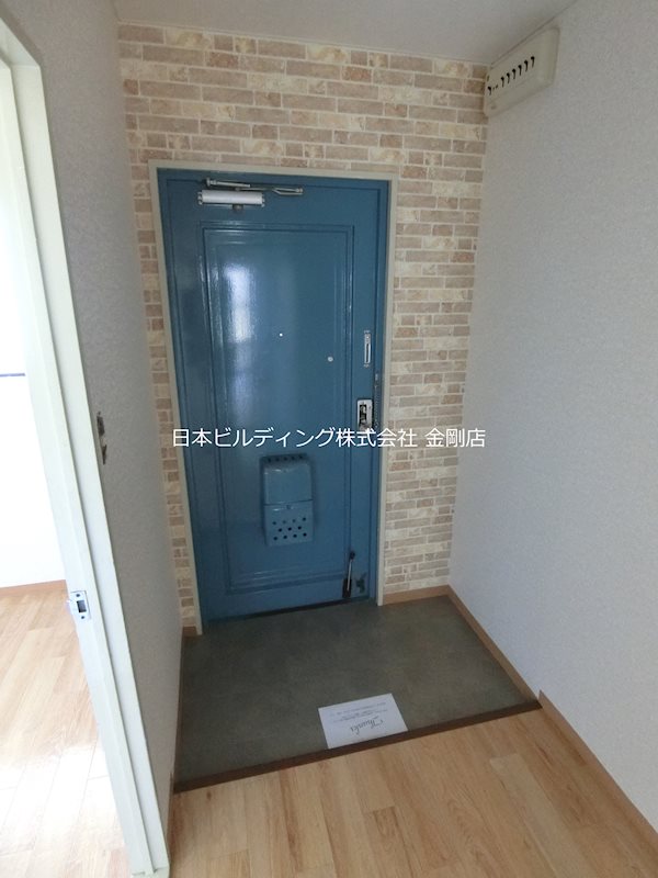 ドミール仲谷２号館 玄関