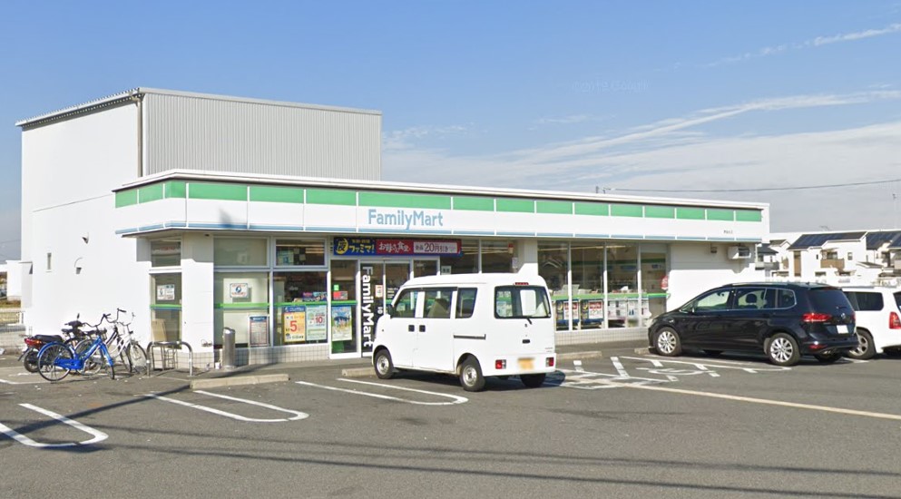 ファミリア コンビニ