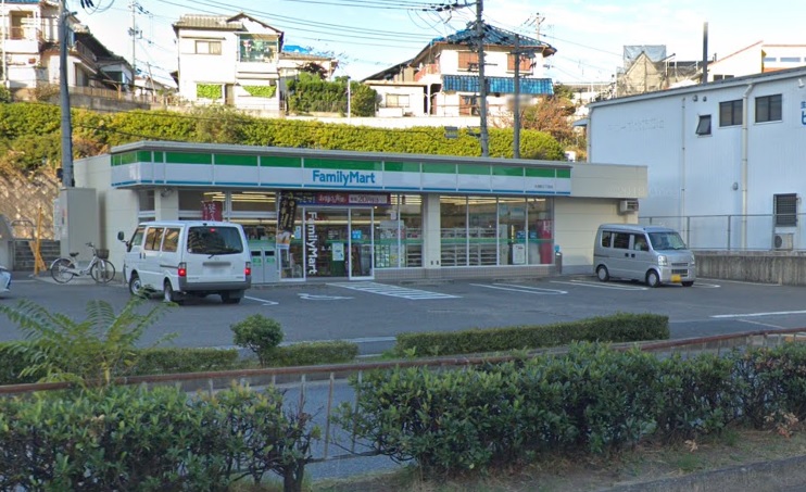 和泉市伏屋町貸家 コンビニ