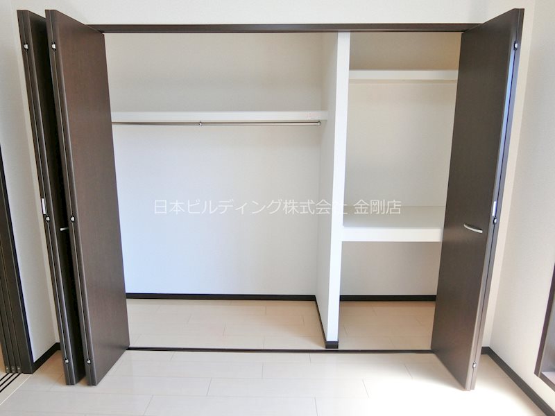 フローラ河内長野 収納