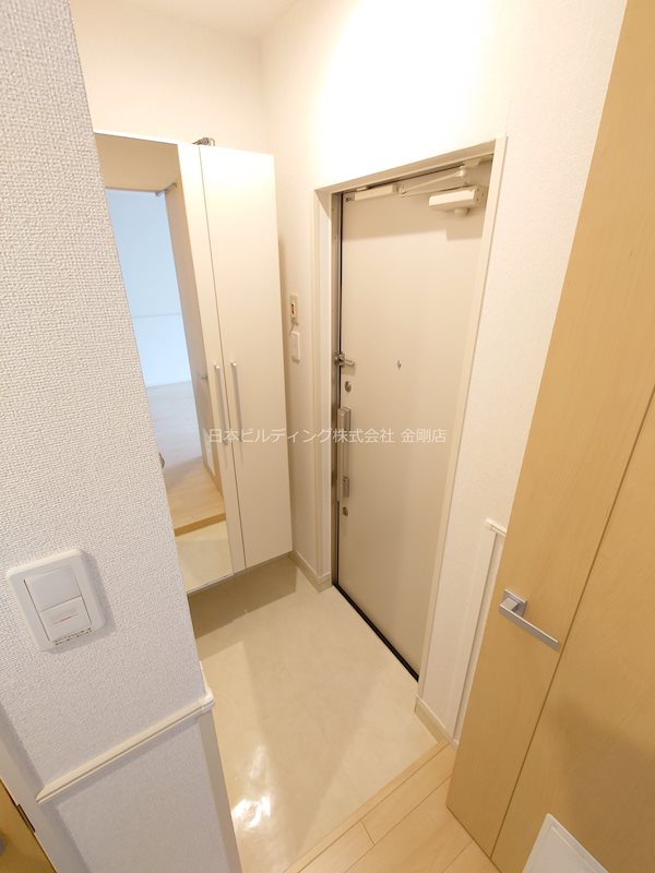 プラザハウス 玄関
