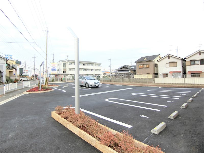 グラン　ソレイユ 駐車場